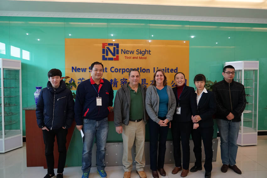Foreign customers visit our company